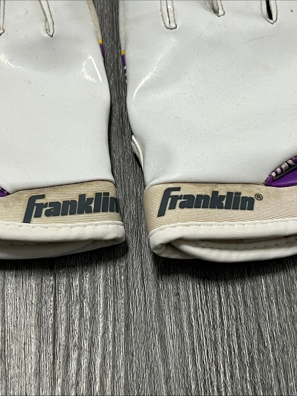 Franklin kids Minnesota Vikings football gloves- size XS